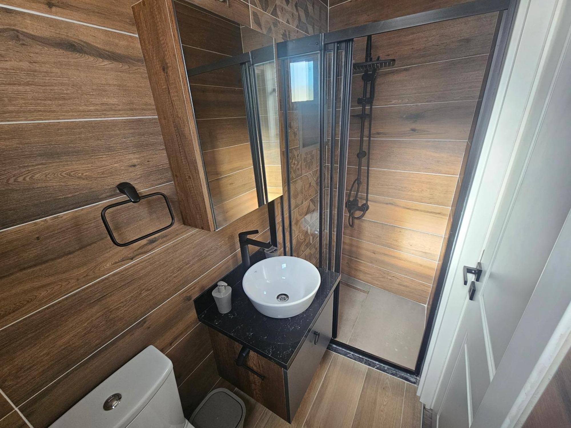 Cyprus Harbour Suites Кирения Экстерьер фото