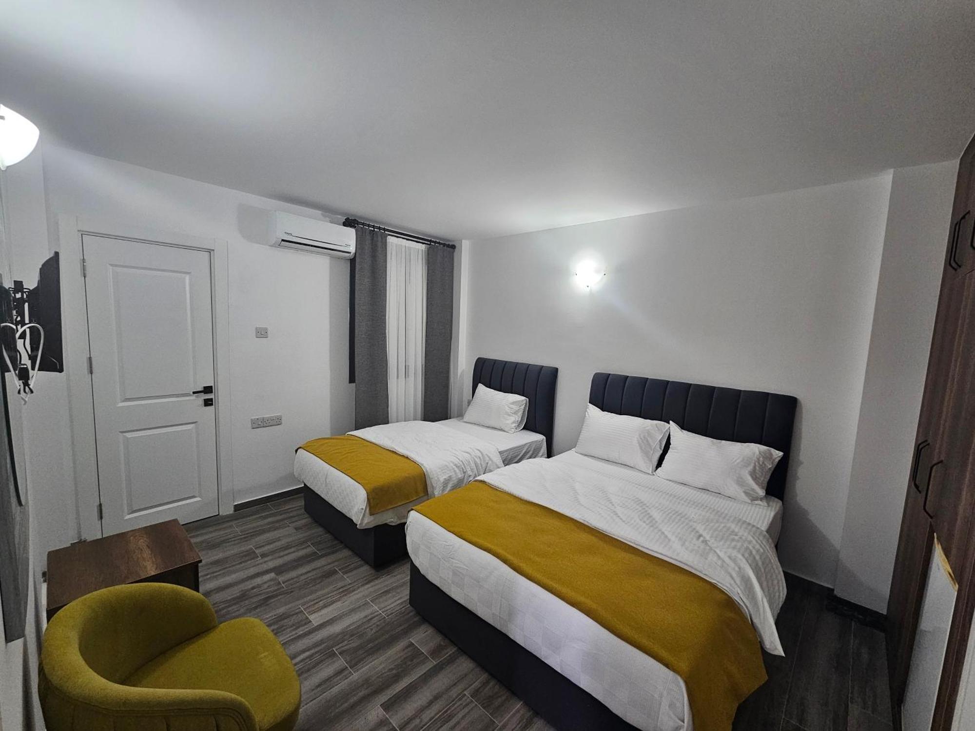 Cyprus Harbour Suites Кирения Экстерьер фото
